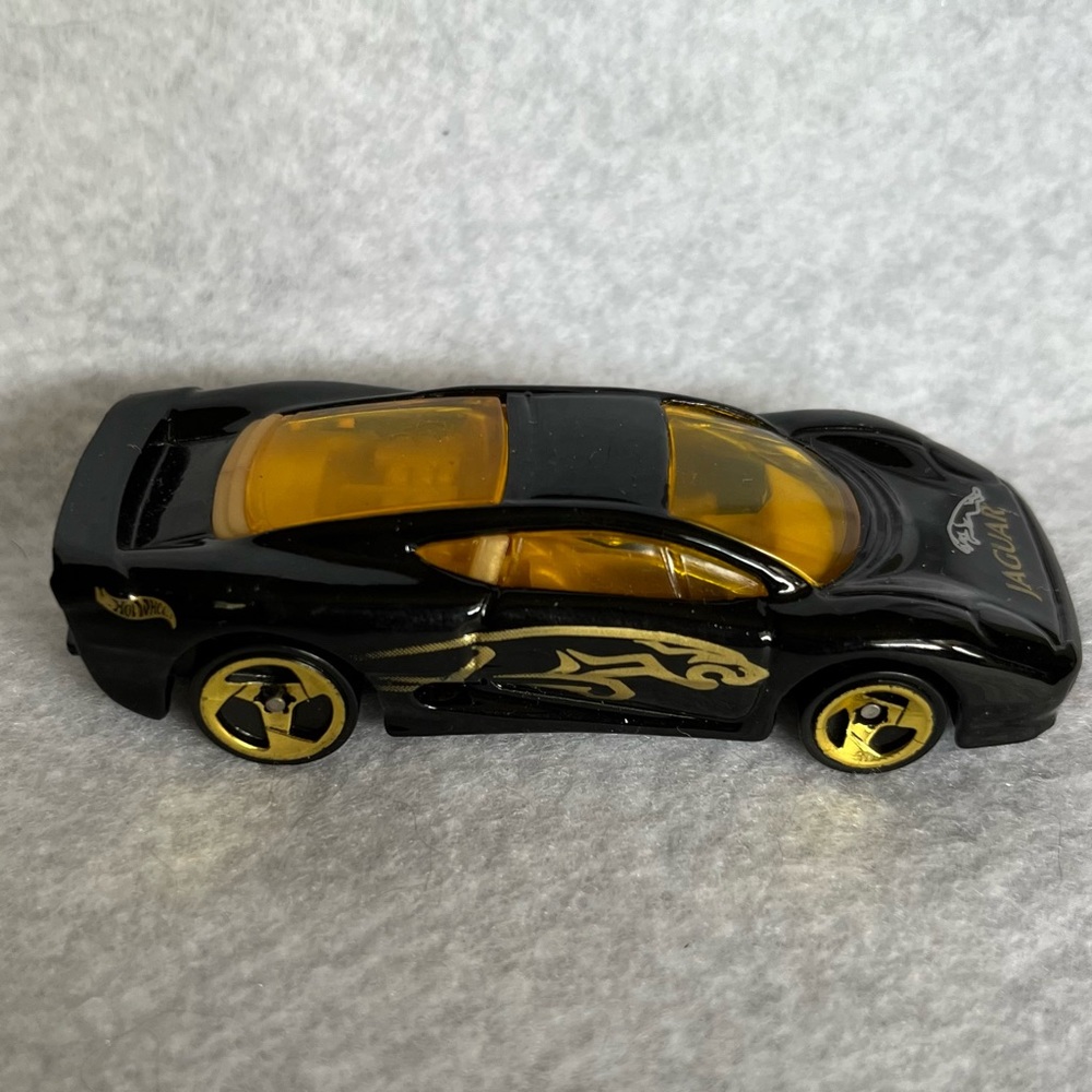 Vintage Hot Wheels 1992 Jaguar XJ220 Black Toy Car Racecar